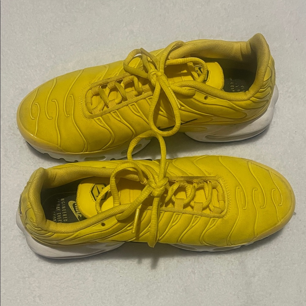 Women’s Nike Air Max Plus Yellow and White - Picture 2 of 5